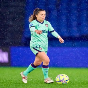 El Levante UD femenino pelea bajo la lluvia, pero no encuentra el gol en Riazor